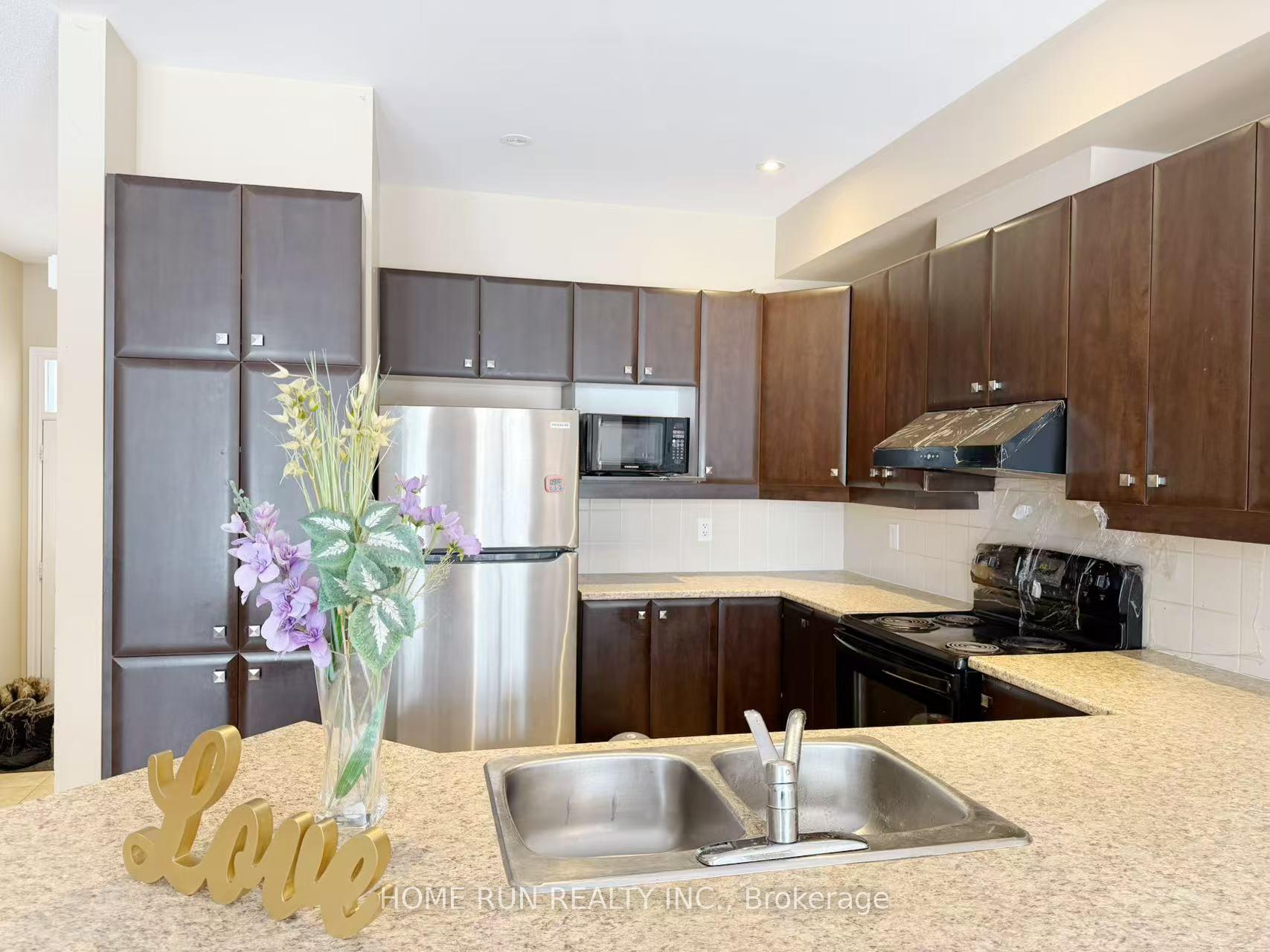 Photo 4 of 1174 Tischart Crescent, Ottawa, Kanata - Kanata Lakes/Heritage Hills — HOMEH