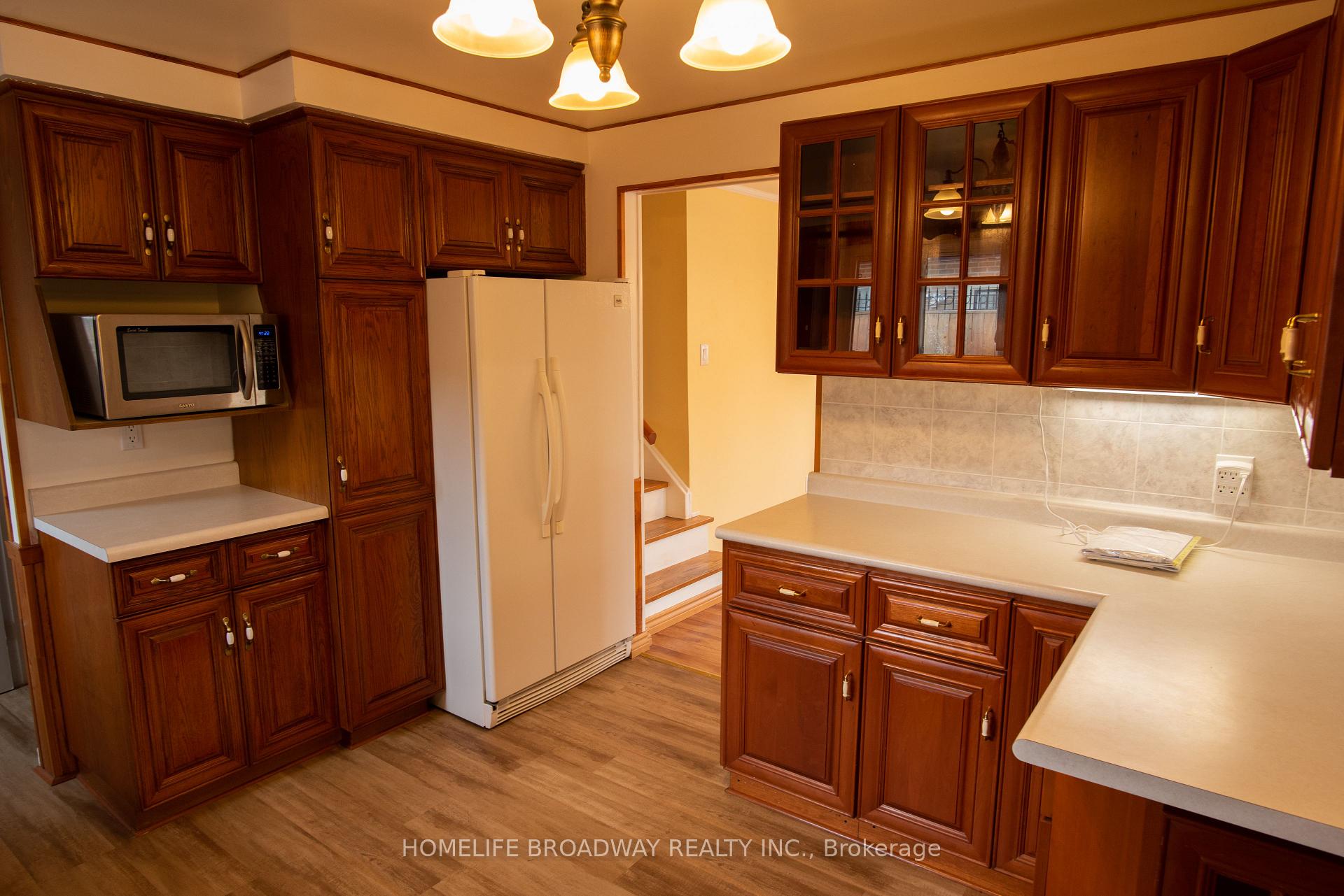 Photo 6 of 126 Hazelglen Drive, Kitchener — HOMEH