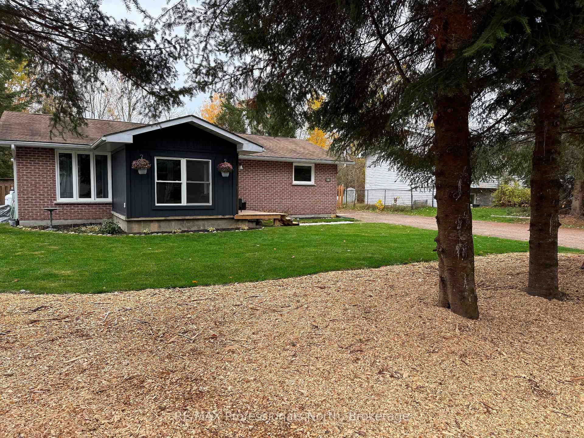 Photo 2 of 24 Anson Street, Minden Hills, Lutterworth — HOMEH