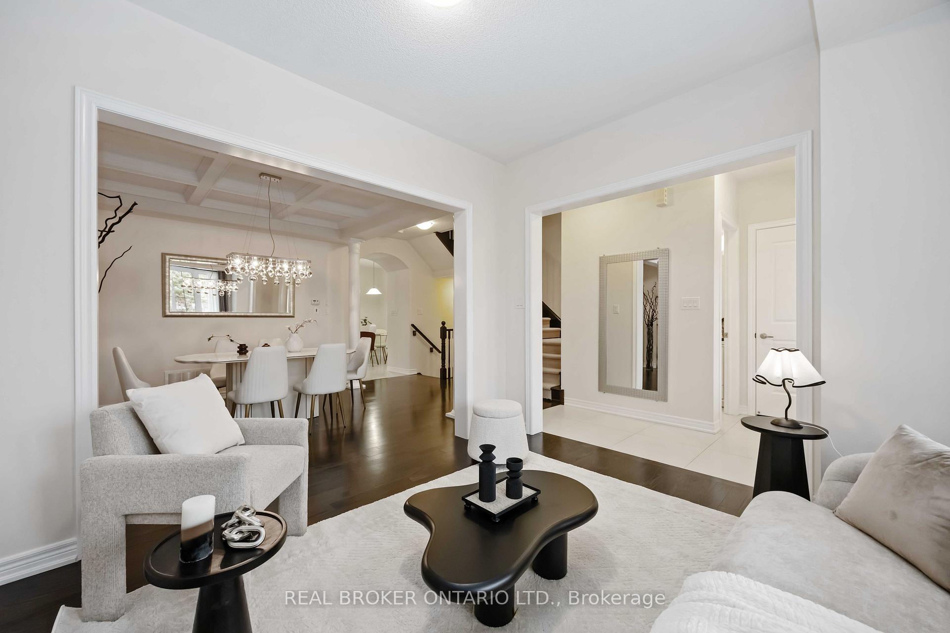 Photo 10 of 18 Lawrence Pilkington Avenue, Markham, Cornell — HOMEH