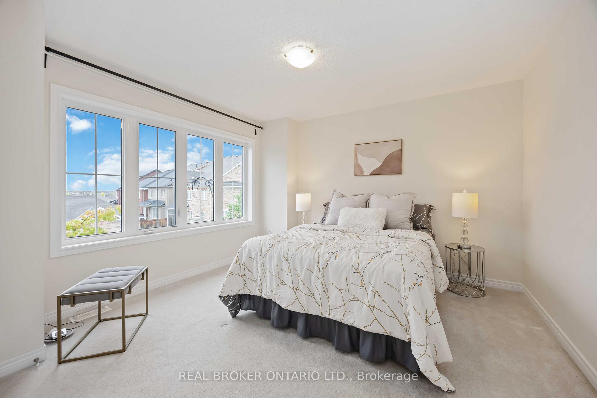Photo 32 of 18 Lawrence Pilkington Avenue, Markham, Cornell — HOMEH