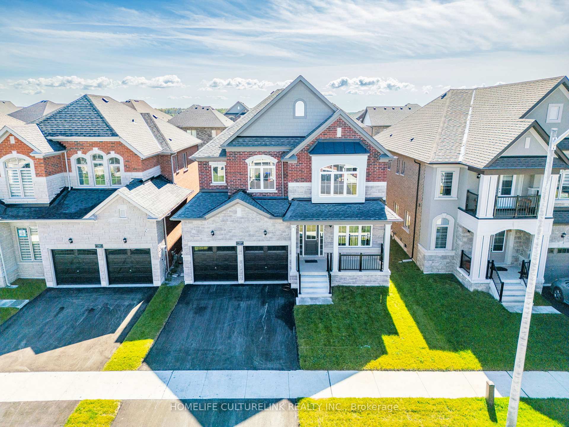 Photo 32 of 1207 Wickham Road, Innisfil, Rural Innisfil — HOMEH
