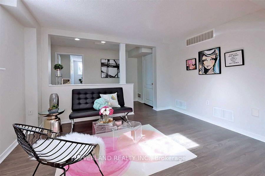 Photo 11 of 19 Cliveden PI Place, Markham, Berczy — HOMEH