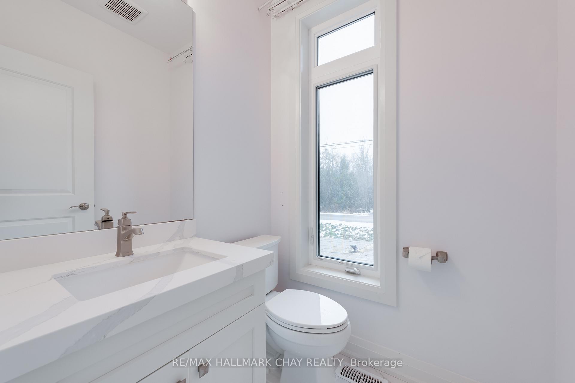 Photo 7 of 1147 Arnold Street, Innisfil, Lefroy — HOMEH