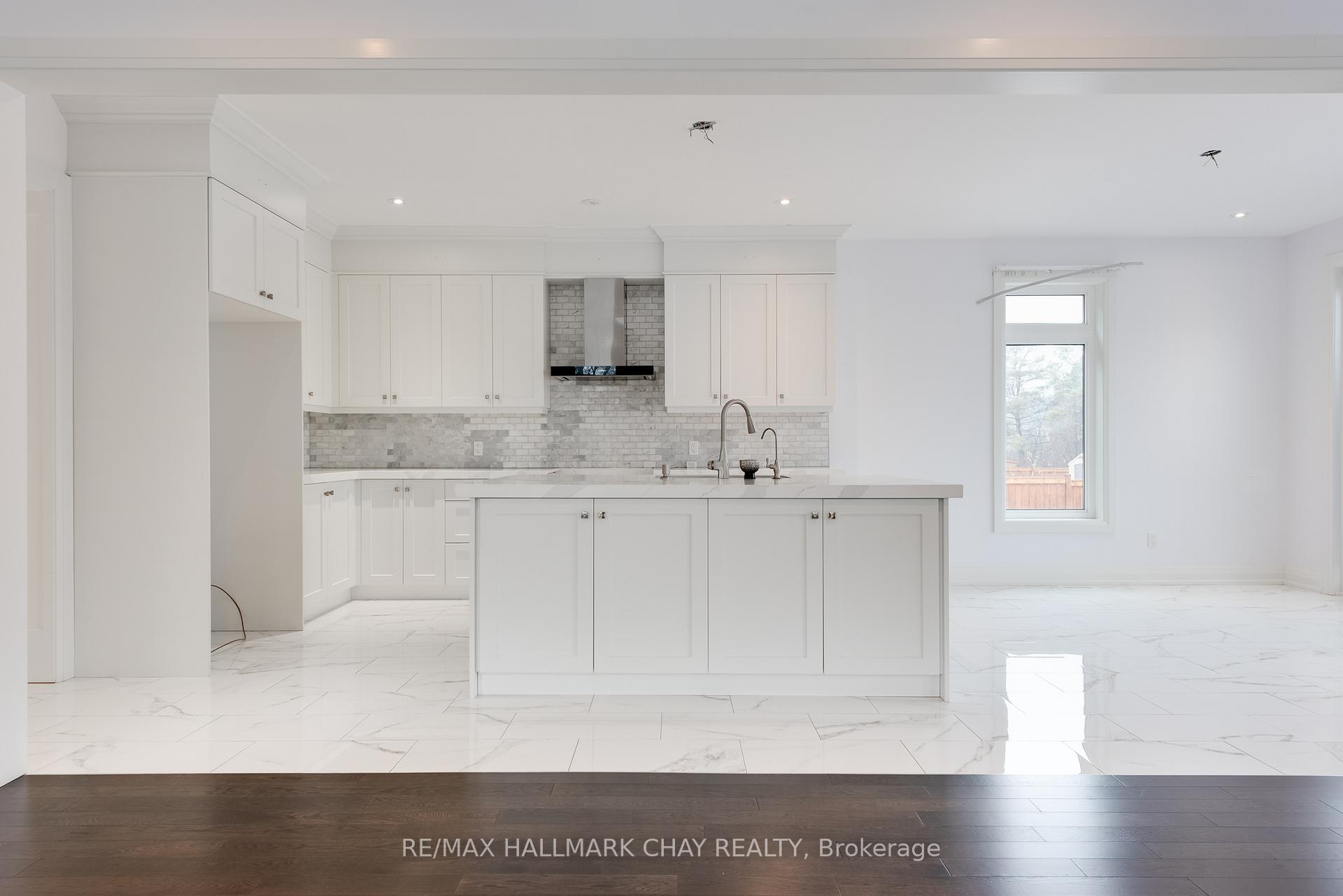 Photo 11 of 1147 Arnold Street, Innisfil, Lefroy — HOMEH