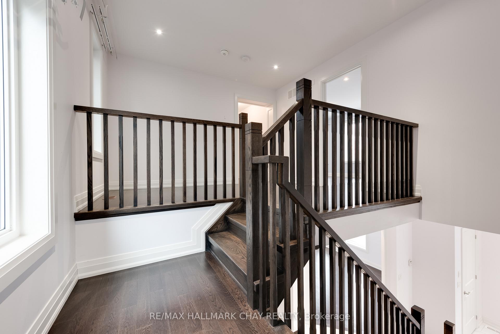 Photo 15 of 1147 Arnold Street, Innisfil, Lefroy — HOMEH