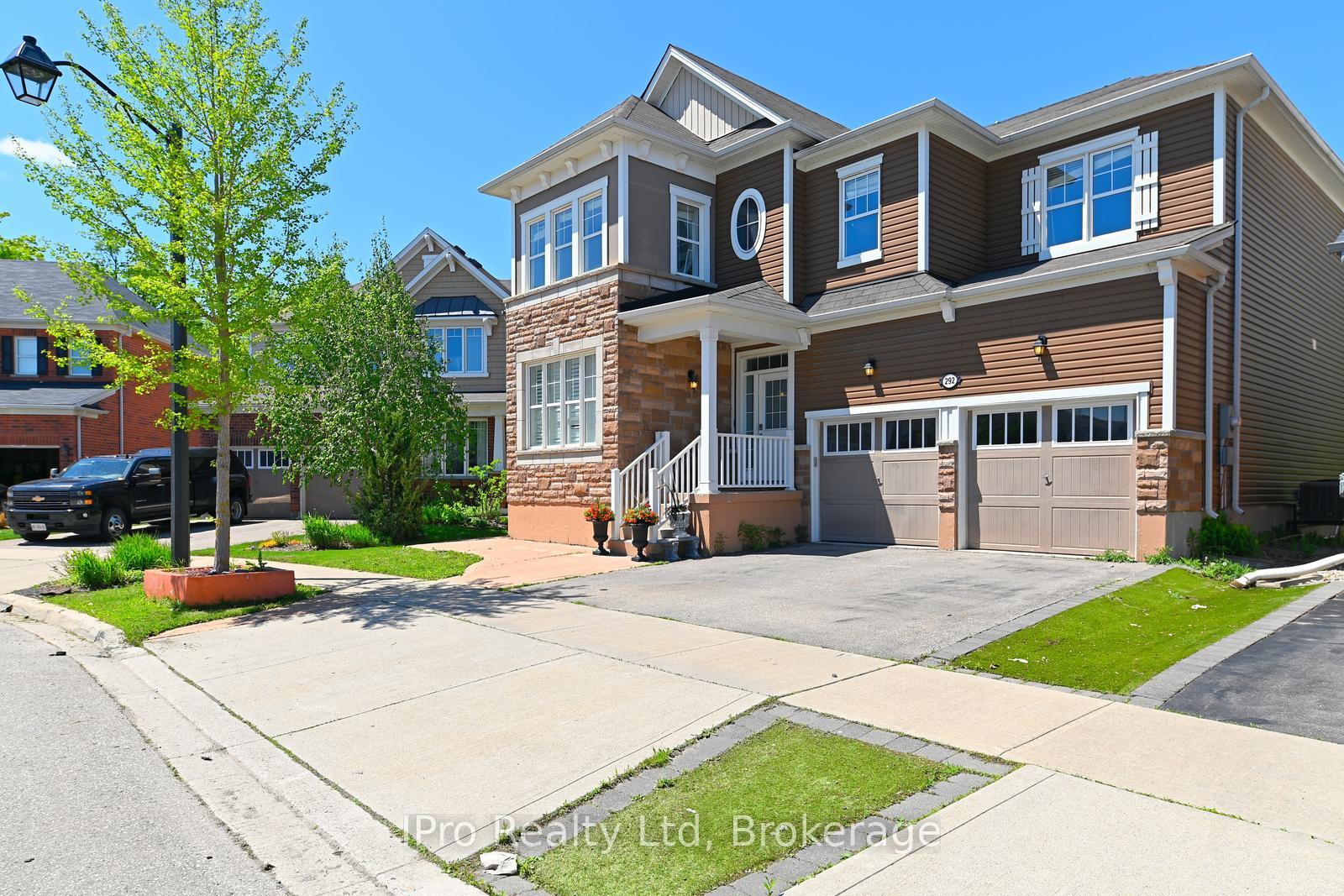Photo 2 of 292 Falling Green Crescent, Kitchener, Trussler — HOMEH