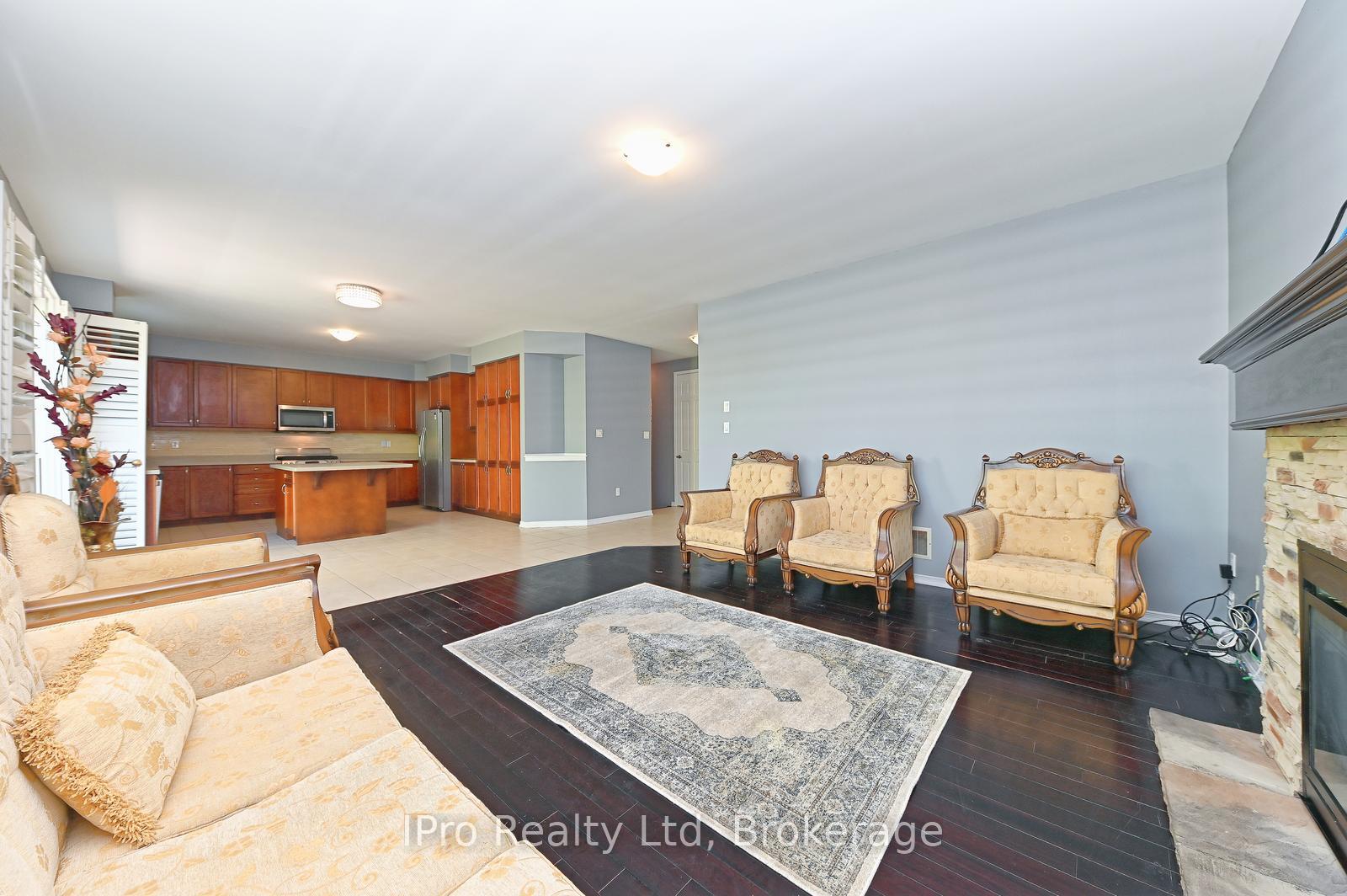 Photo 9 of 292 Falling Green Crescent, Kitchener, Trussler — HOMEH