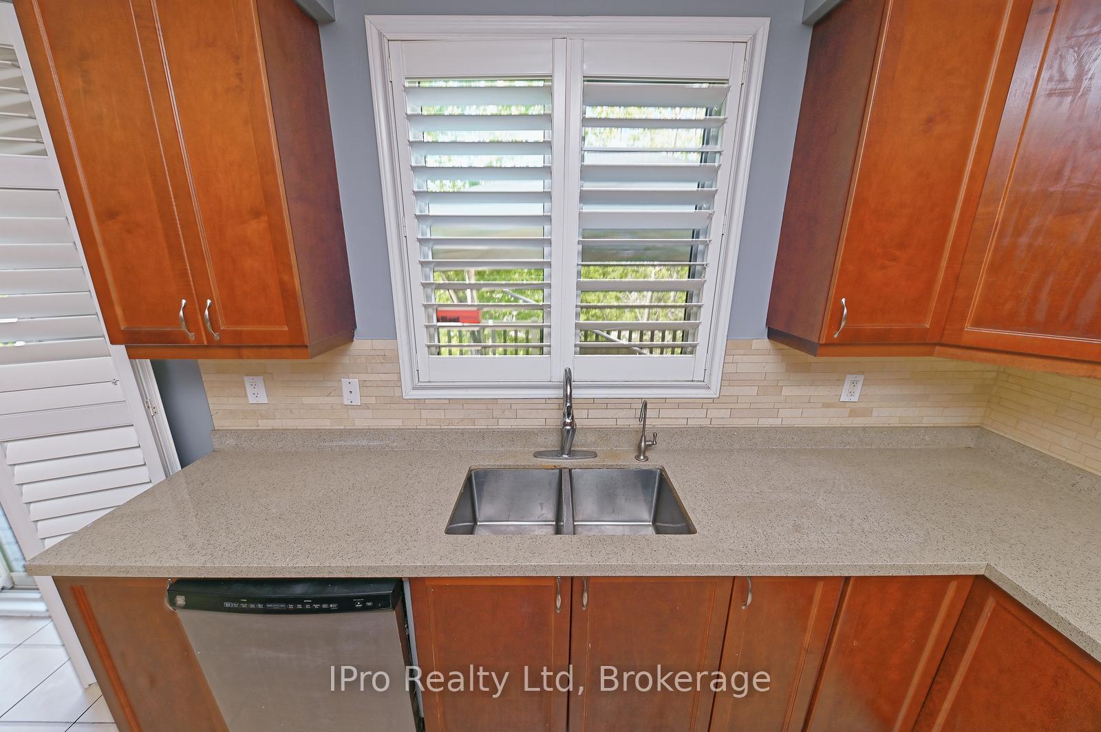 Photo 12 of 292 Falling Green Crescent, Kitchener, Trussler — HOMEH