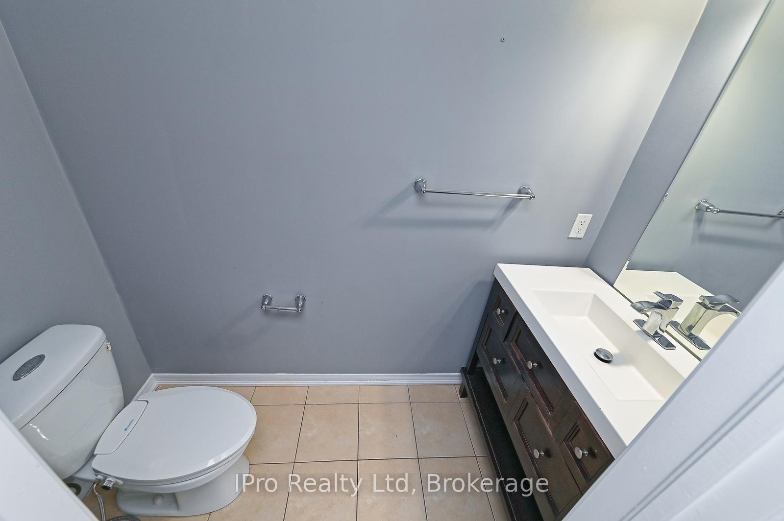 Photo 14 of 292 Falling Green Crescent, Kitchener, Trussler — HOMEH