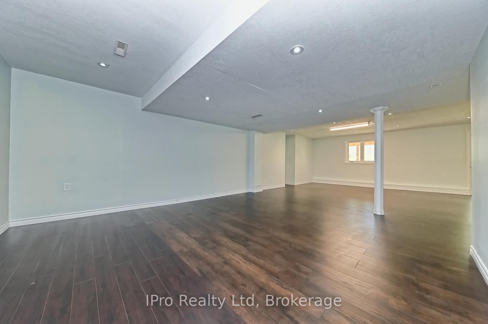 Photo 35 of 292 Falling Green Crescent, Kitchener, Trussler — HOMEH