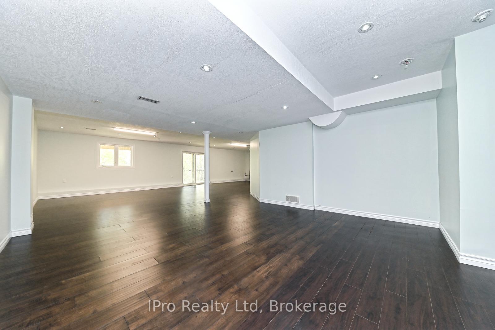 Photo 36 of 292 Falling Green Crescent, Kitchener, Trussler — HOMEH