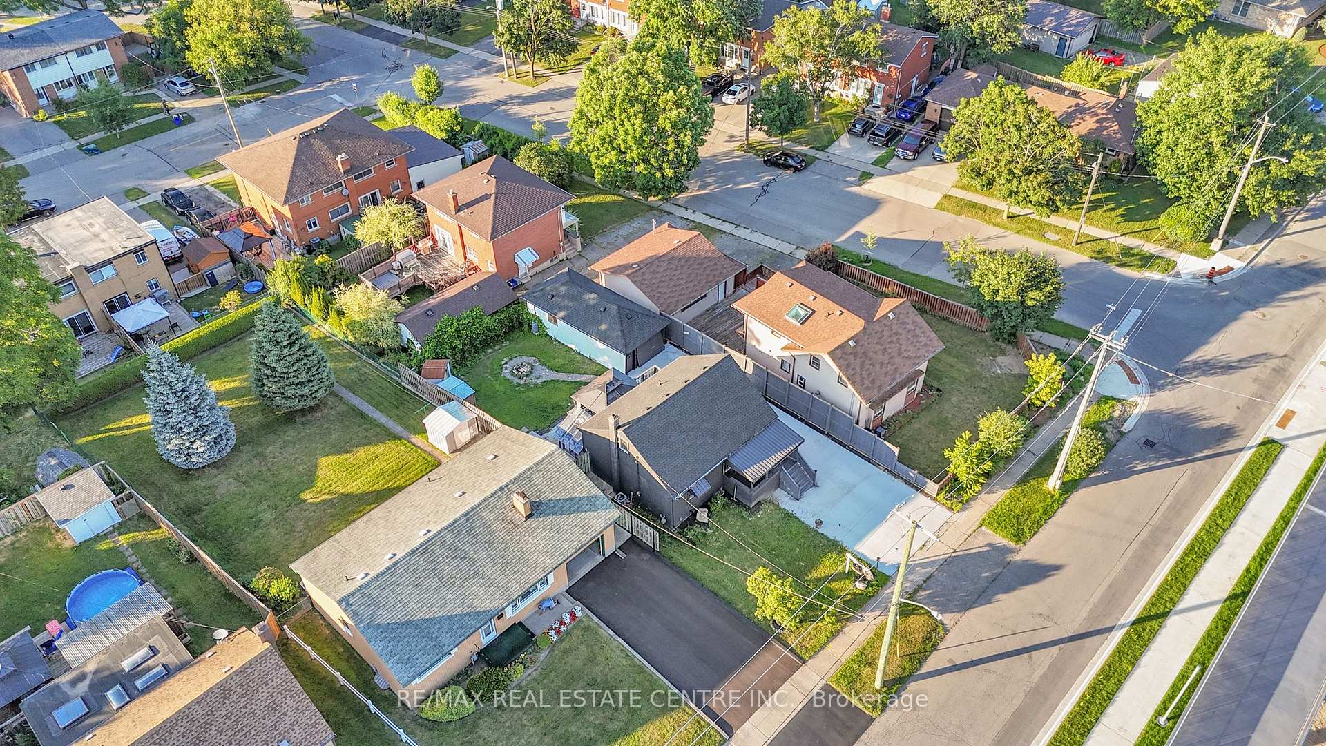 Photo 41 of 84 Avalon Place, Kitchener — HOMEH