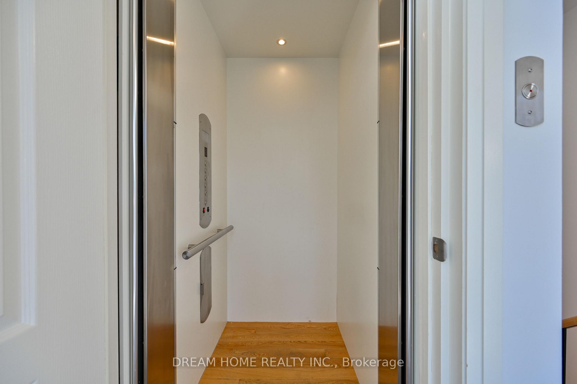 Photo 13 of 40 Teasel Way, Markham, Unionville — HOMEH