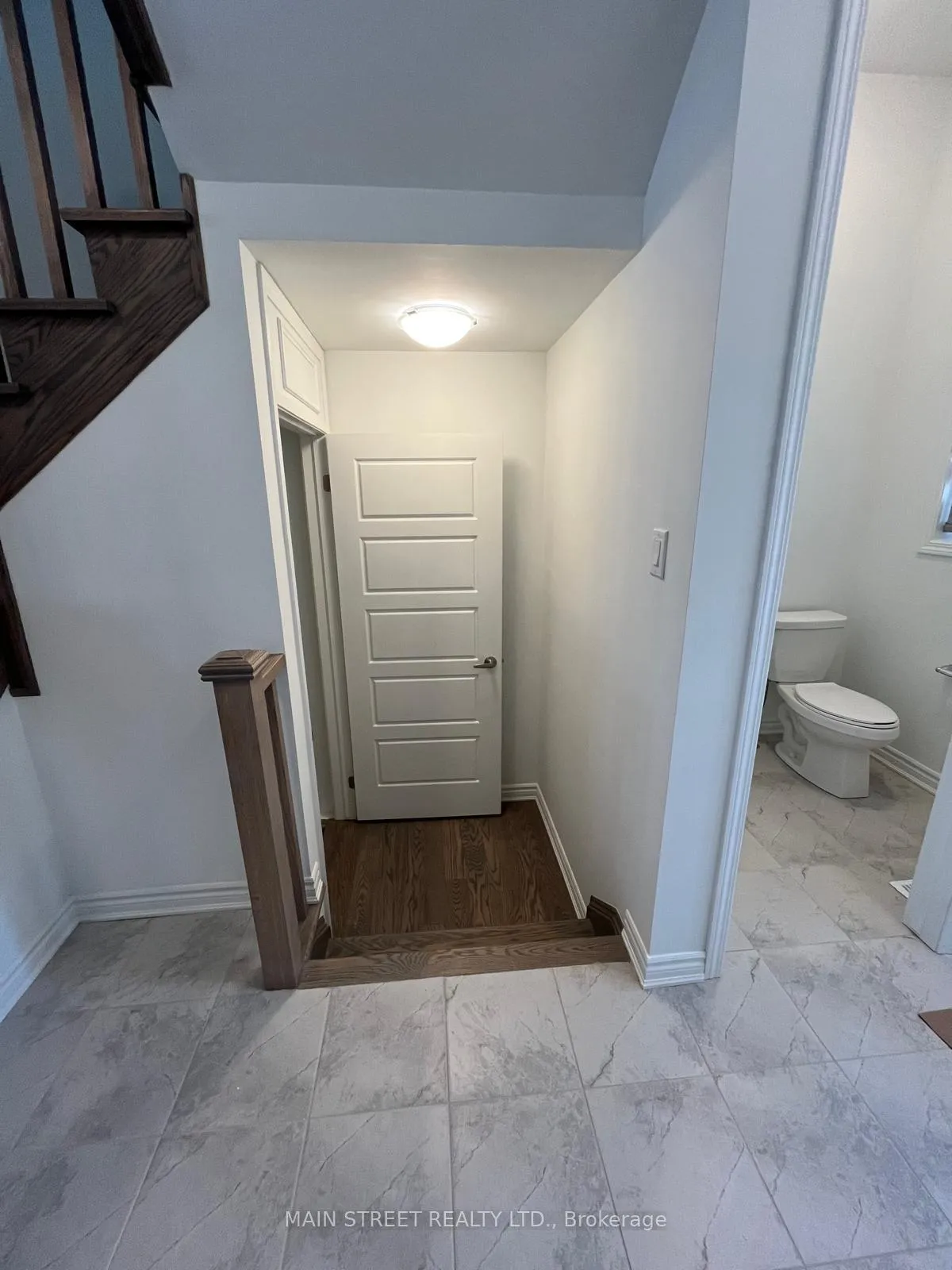 Photo 4 of 1633 Thames Circle, Milton, Bowes — HOMEH