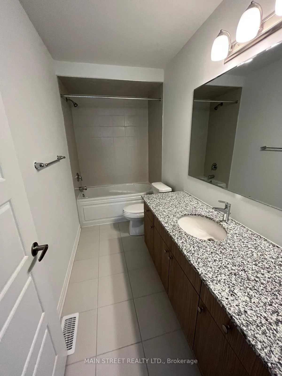 Photo 19 of 1633 Thames Circle, Milton, Bowes — HOMEH