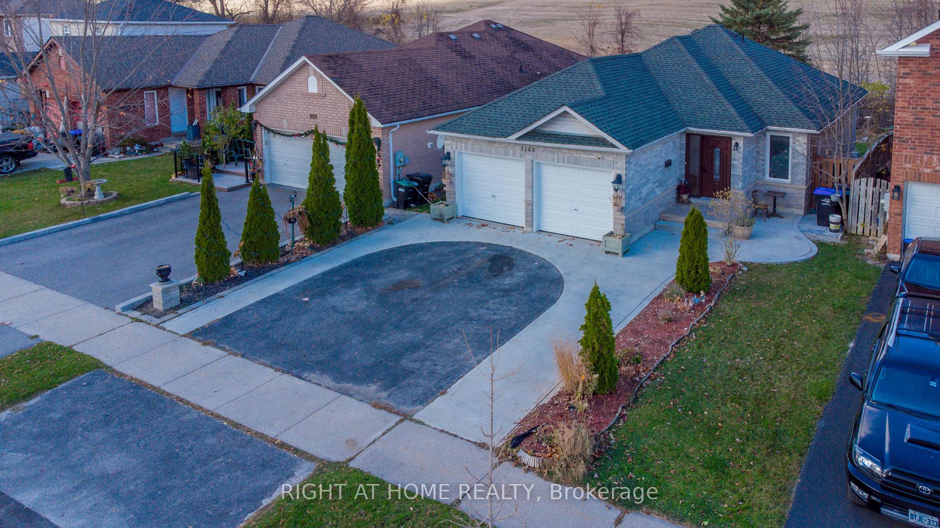 Front of 1148 Leslie Drive