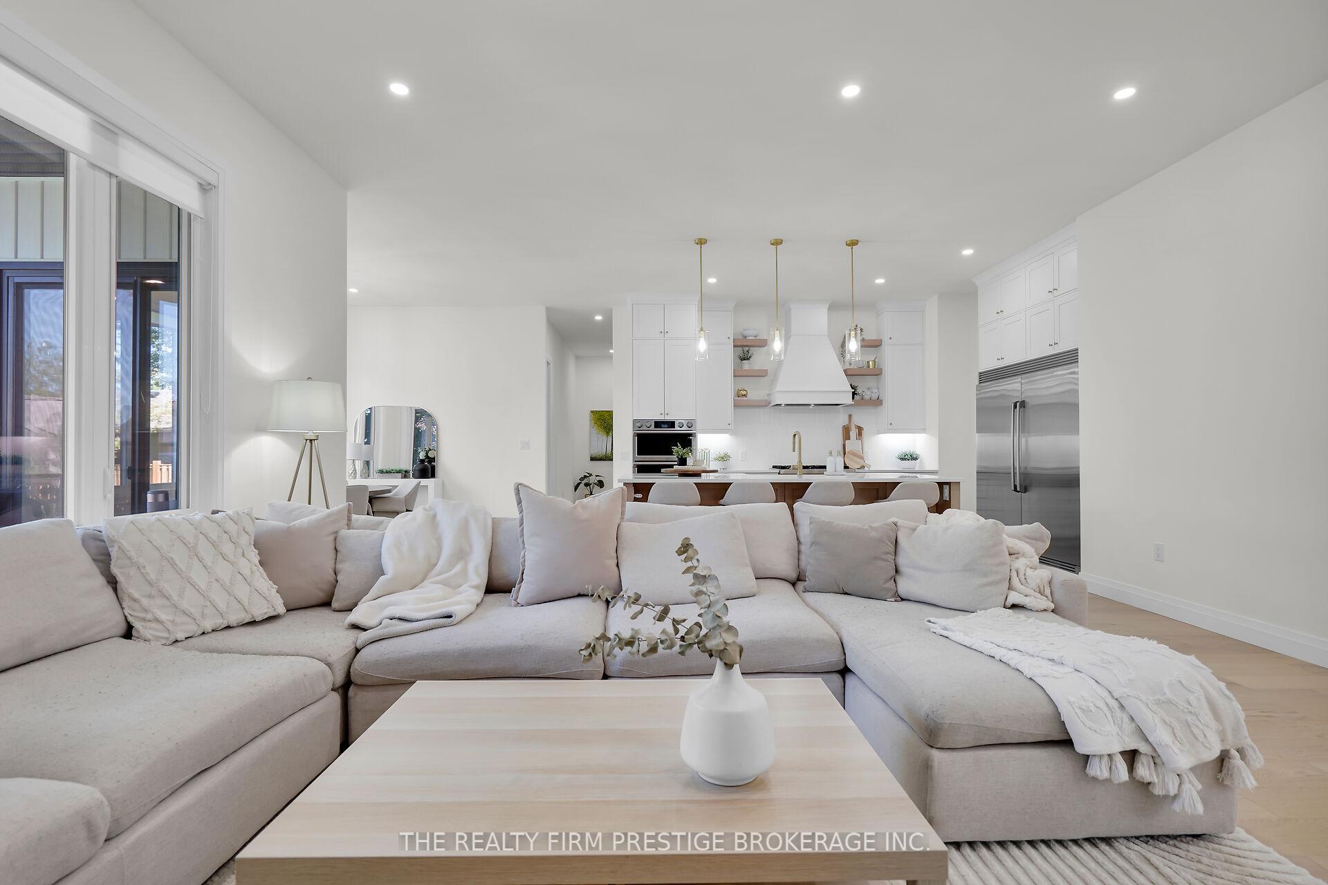 Photo 9 of 97 Simcoe Avenue, Middlesex Centre, Komoka — HOMEH