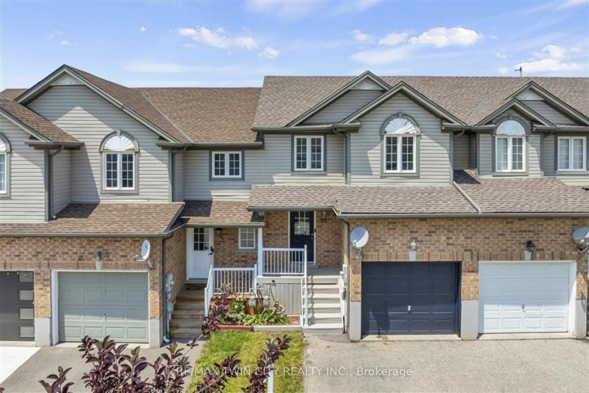 Front of 62 Foxglove Crescent