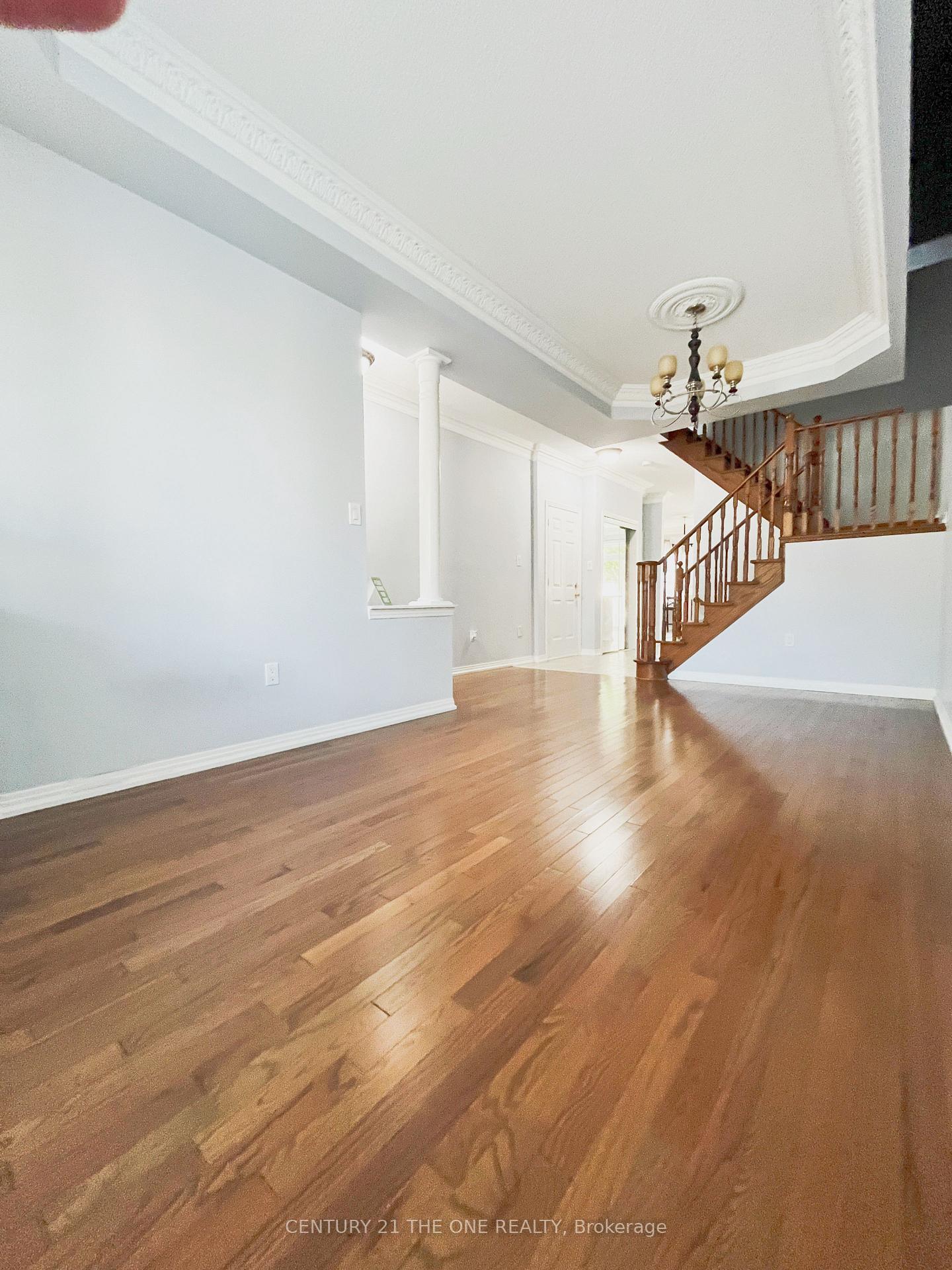 Photo 3 of 4 Sanderson Road, Markham, Cachet — HOMEH