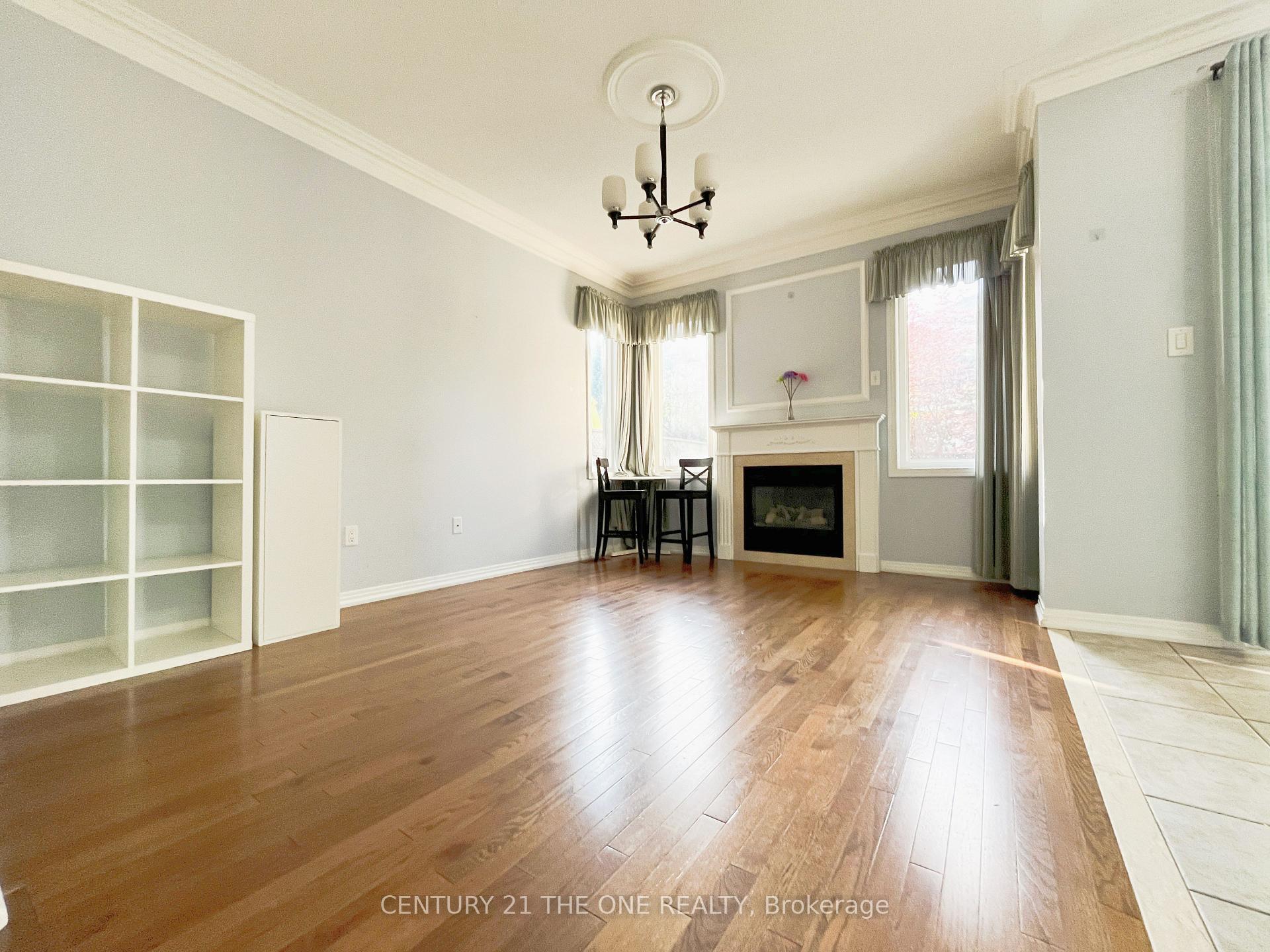 Photo 4 of 4 Sanderson Road, Markham, Cachet — HOMEH