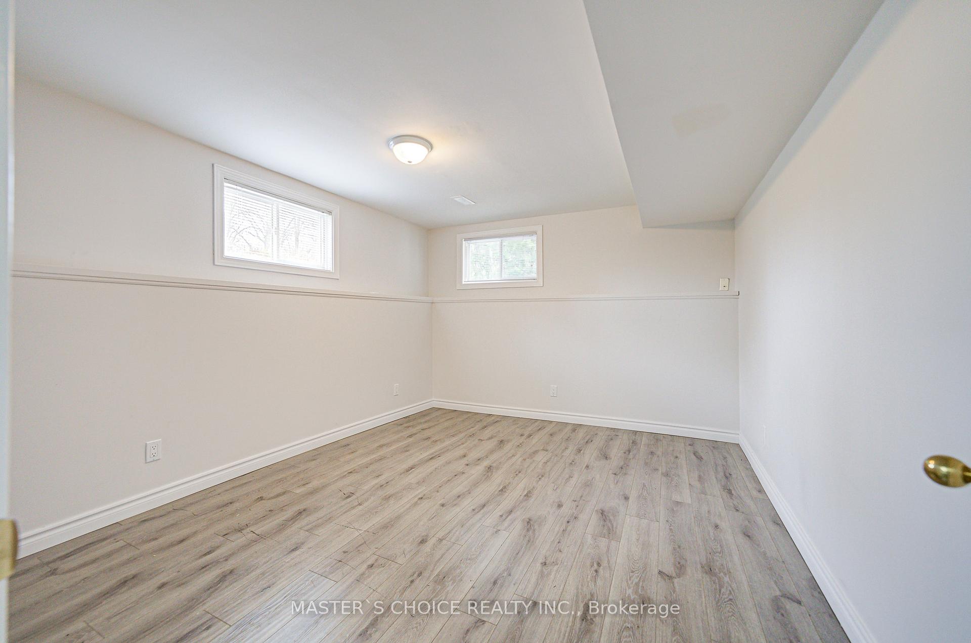 Photo 33 of 38 Sciberras Road, Markham, Unionville — HOMEH