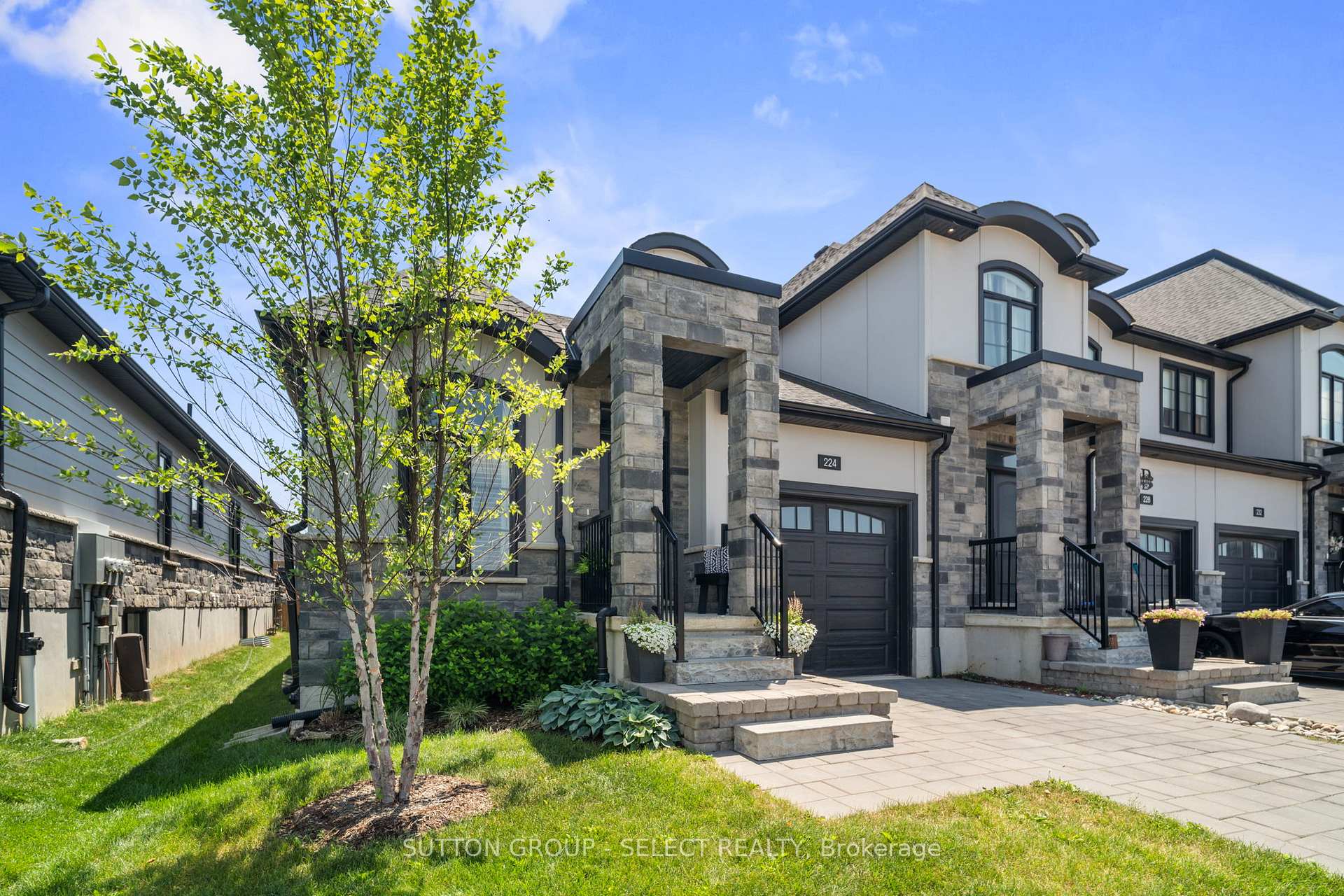 Photo 3 of 224 Doan Drive, Middlesex Centre, Komoka — HOMEH