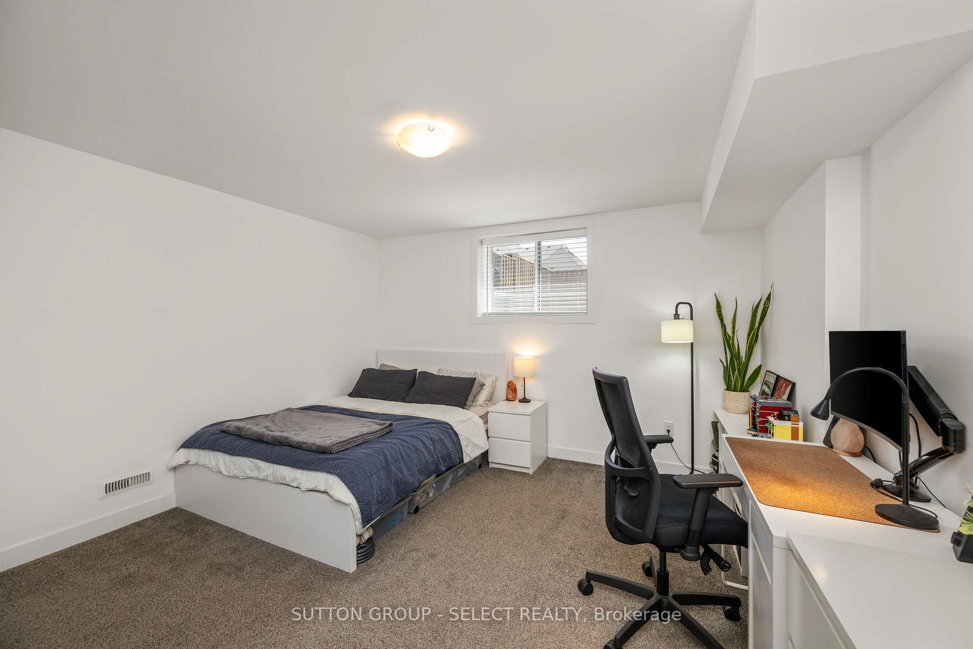 Photo 23 of 224 Doan Drive, Middlesex Centre, Komoka — HOMEH