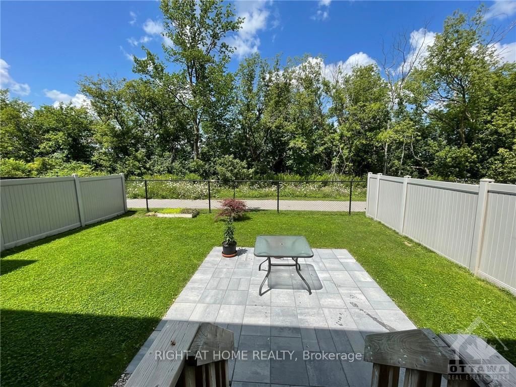 Photo 19 of 232 Saddleback Crescent, Ottawa, Kanata - Kanata Lakes/Heritage Hills — HOMEH
