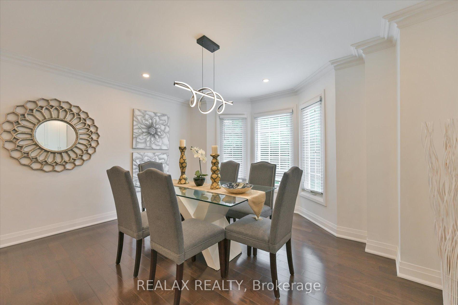 Photo 8 of 44 Greencroft Crescent, Markham, Unionville — HOMEH