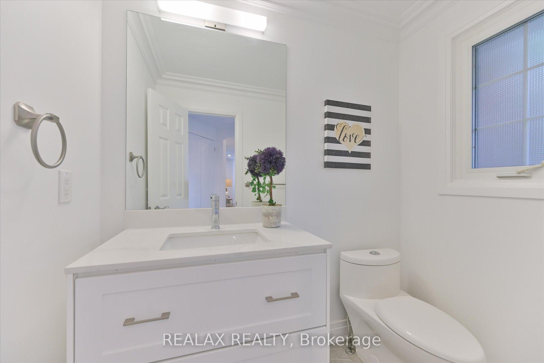 Photo 14 of 44 Greencroft Crescent, Markham, Unionville — HOMEH