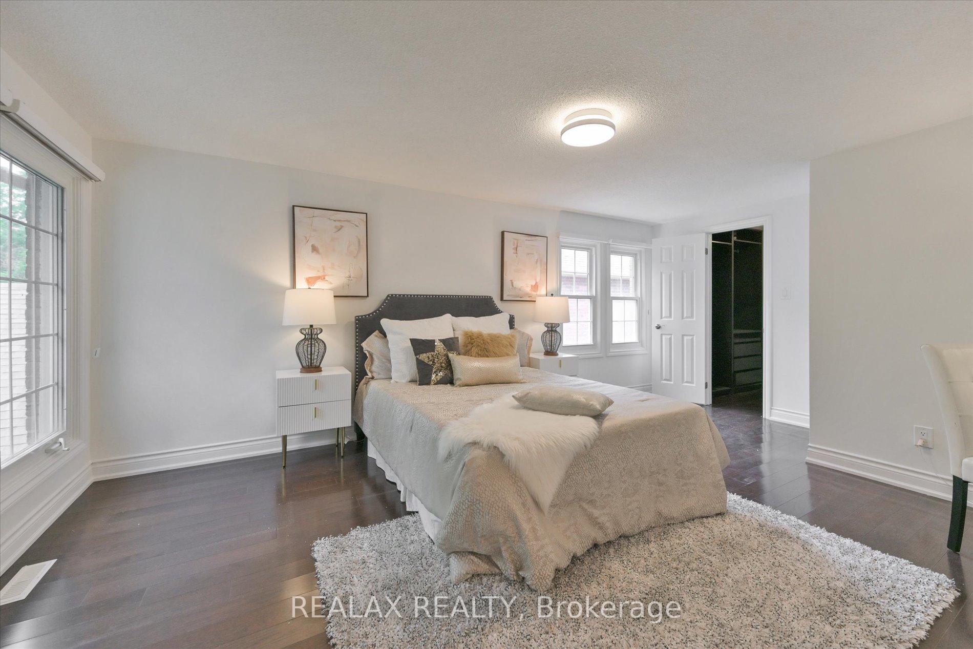 Photo 18 of 44 Greencroft Crescent, Markham, Unionville — HOMEH