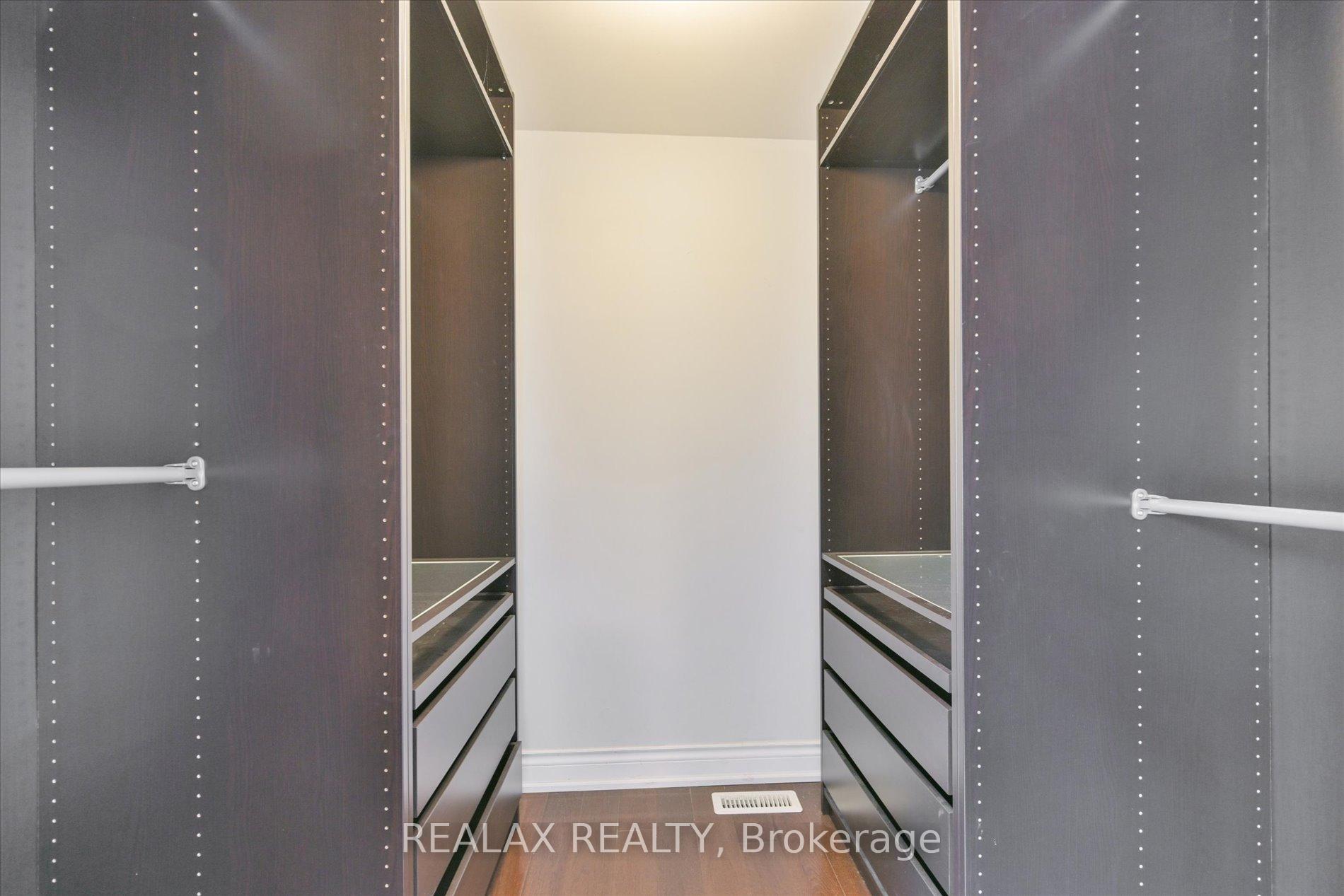 Photo 20 of 44 Greencroft Crescent, Markham, Unionville — HOMEH