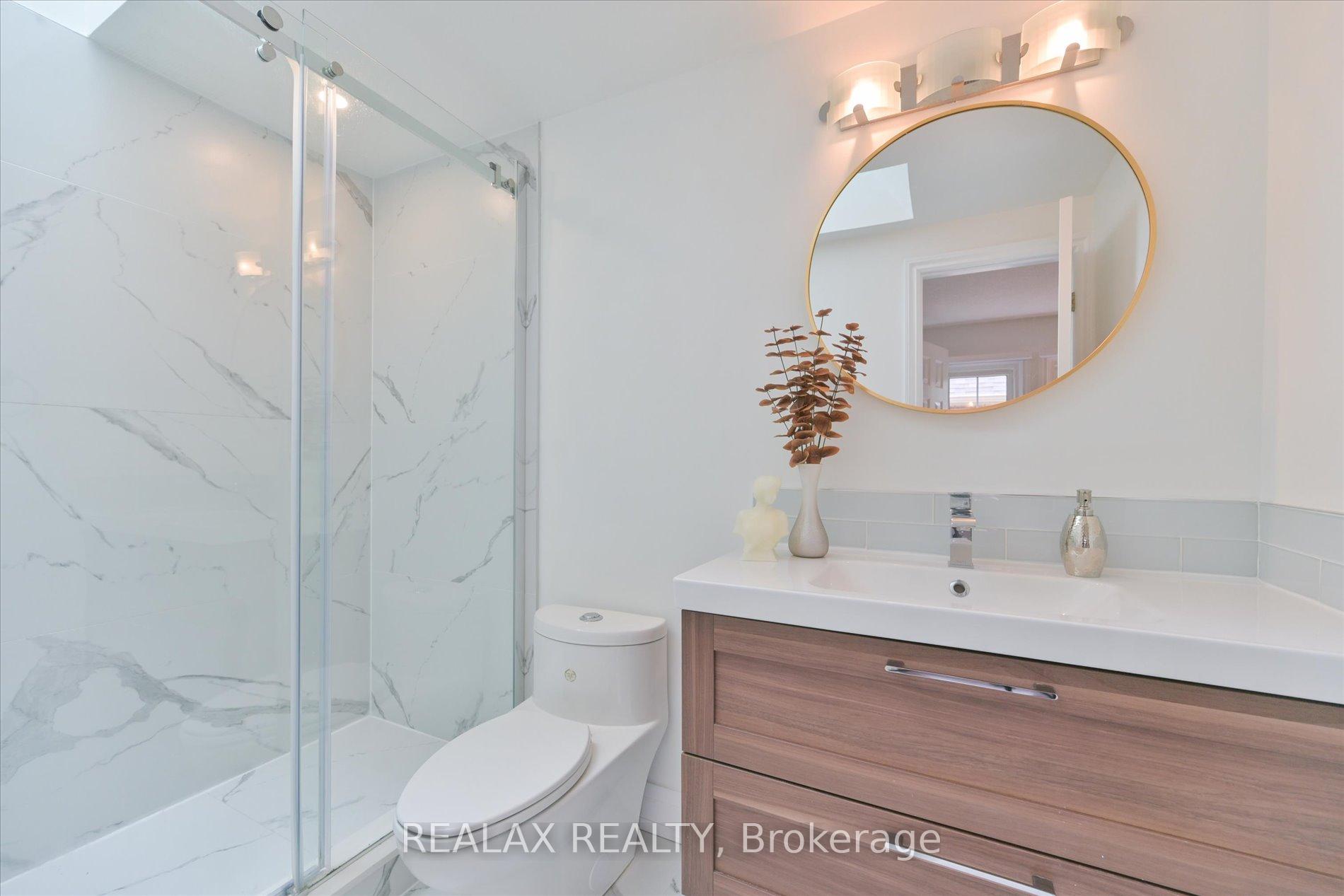 Photo 21 of 44 Greencroft Crescent, Markham, Unionville — HOMEH