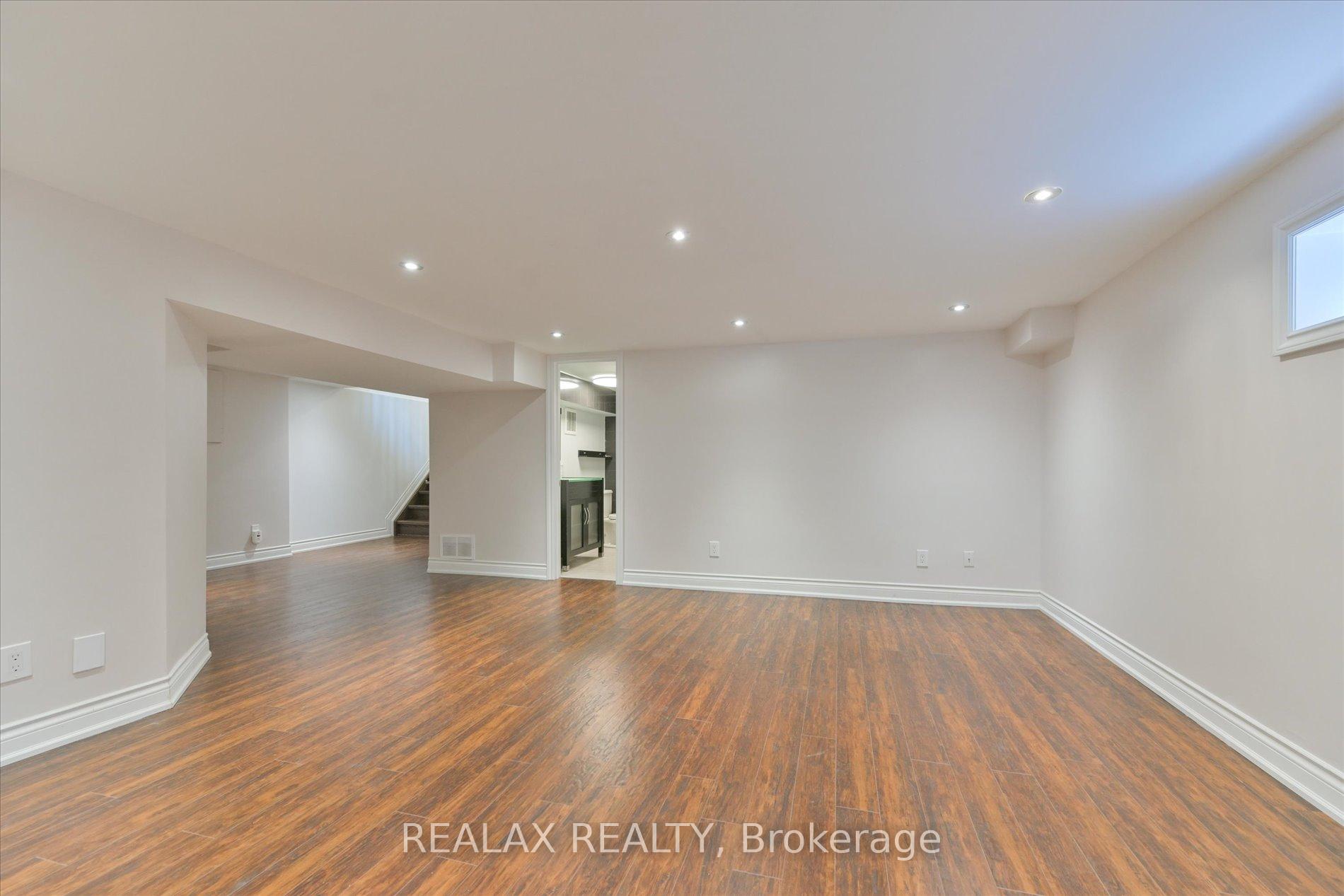 Photo 31 of 44 Greencroft Crescent, Markham, Unionville — HOMEH