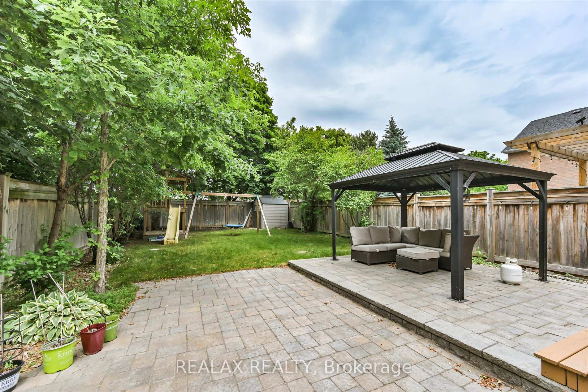Photo 34 of 44 Greencroft Crescent, Markham, Unionville — HOMEH