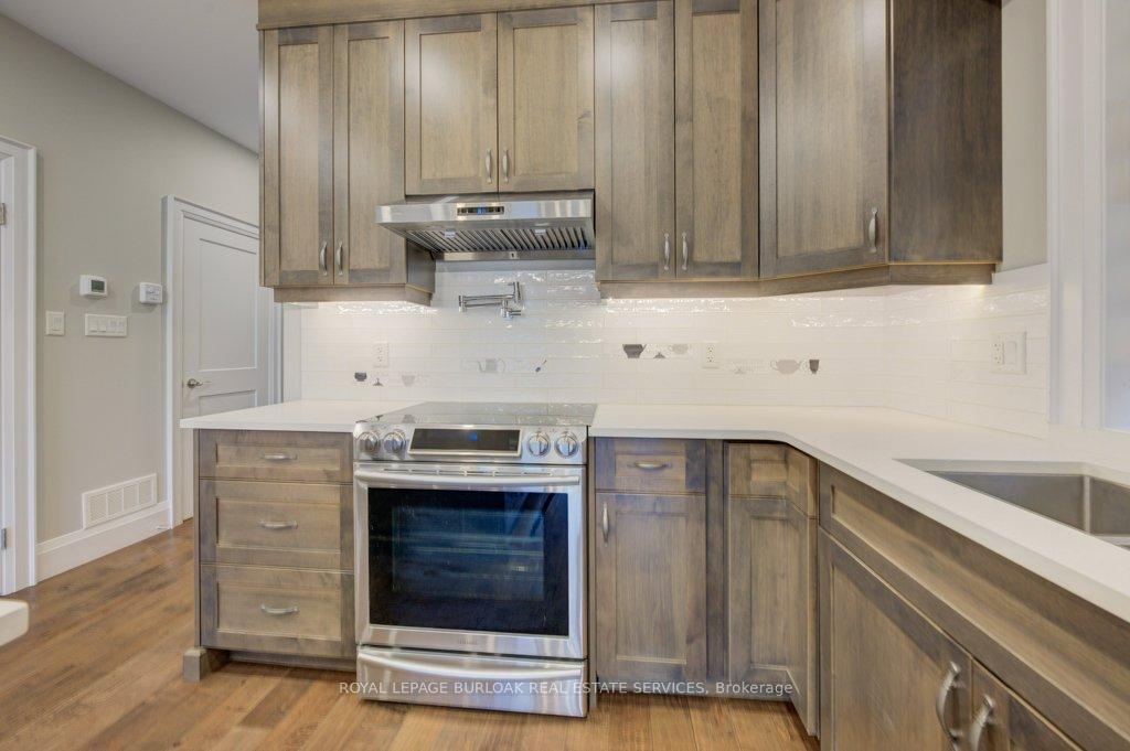 Photo 8 of 123 Walter Street, Kitchener — HOMEH