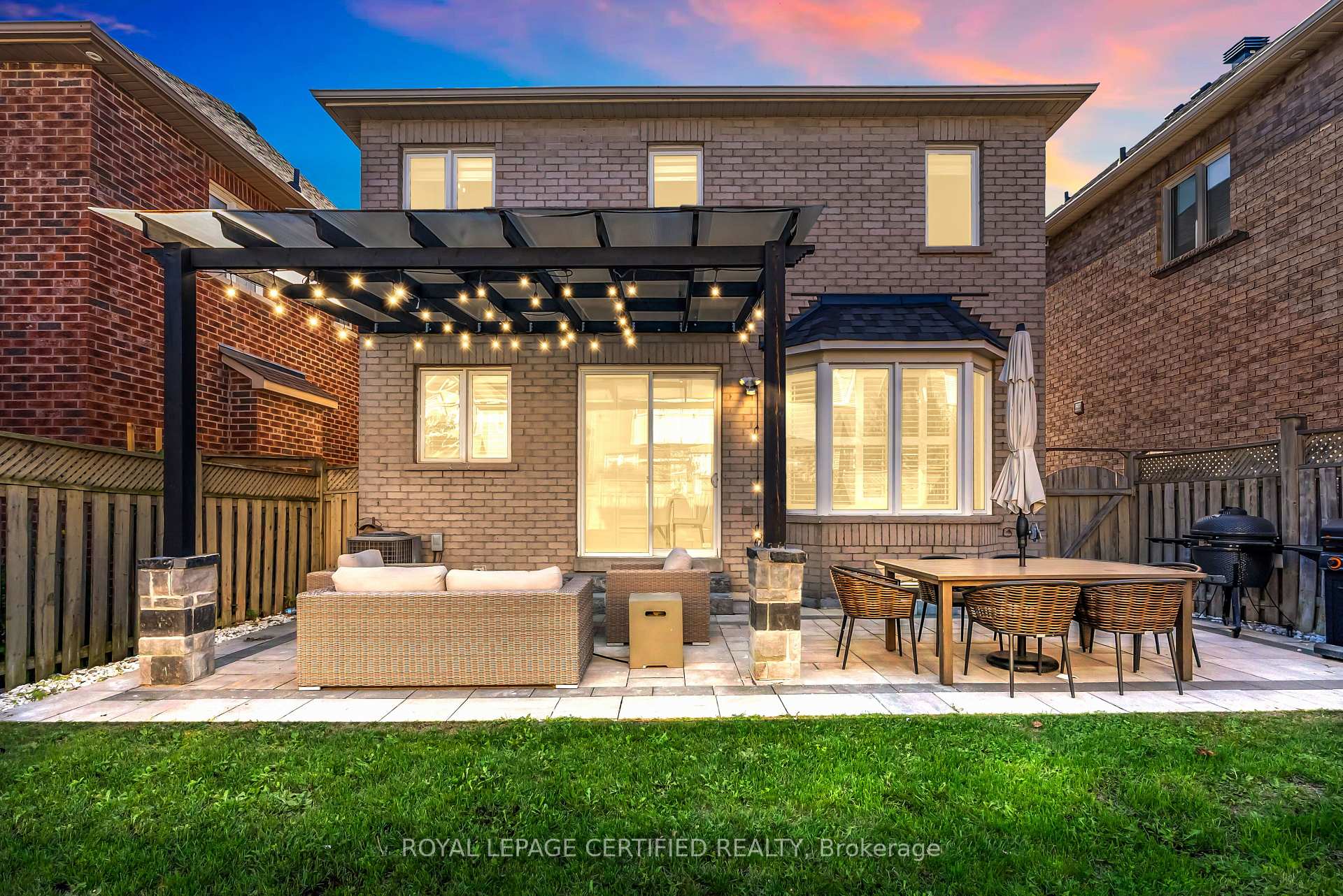 Photo 3 of 79 Forestbrook Drive, Markham, Box Grove — HOMEH