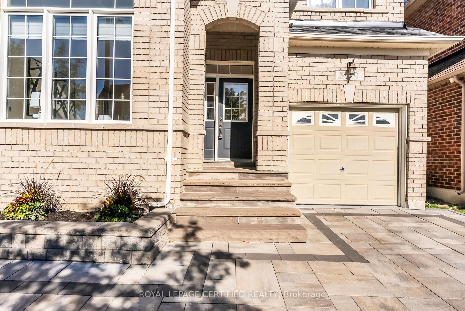 Photo 6 of 79 Forestbrook Drive, Markham, Box Grove — HOMEH