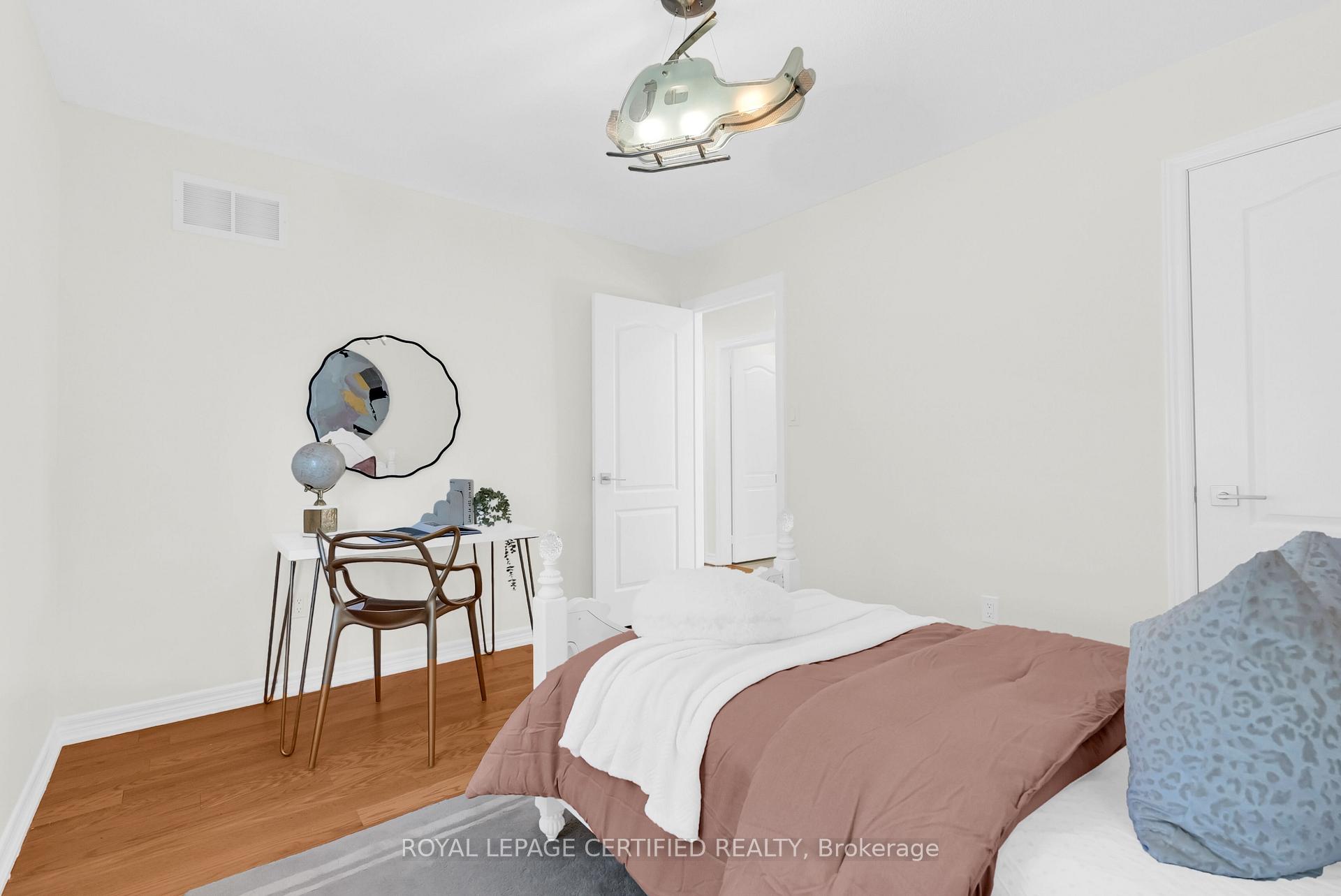 Photo 36 of 79 Forestbrook Drive, Markham, Box Grove — HOMEH