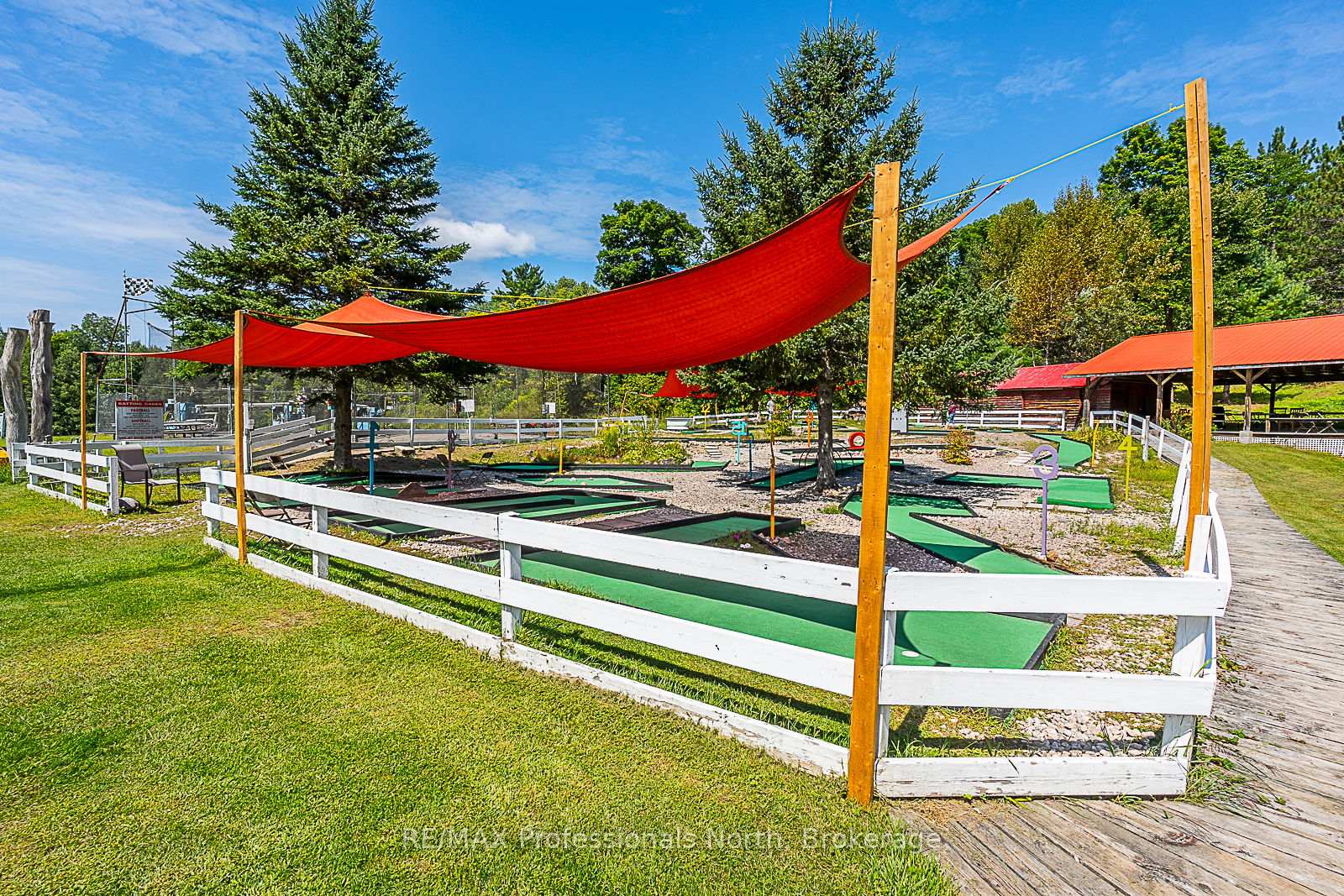 Photo 9 of 1063 Ravine Road, Minden Hills, Lutterworth — HOMEH