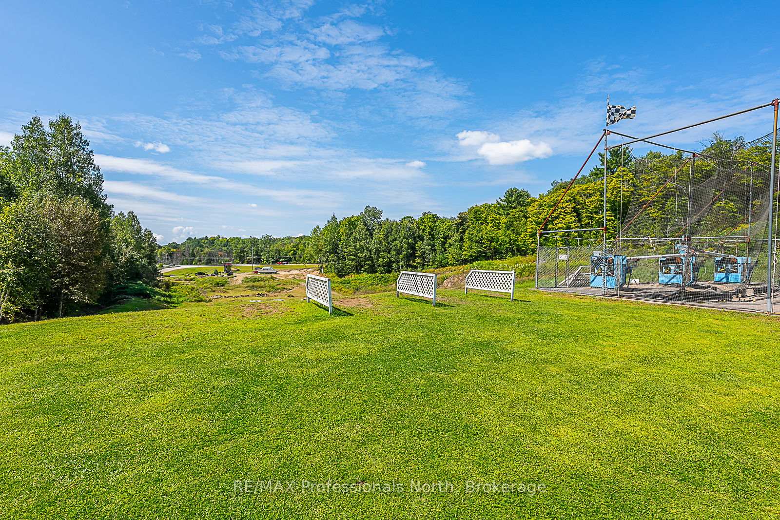 Photo 13 of 1063 Ravine Road, Minden Hills, Lutterworth — HOMEH