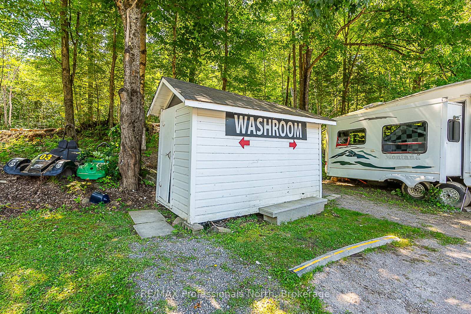 Photo 21 of 1063 Ravine Road, Minden Hills, Lutterworth — HOMEH