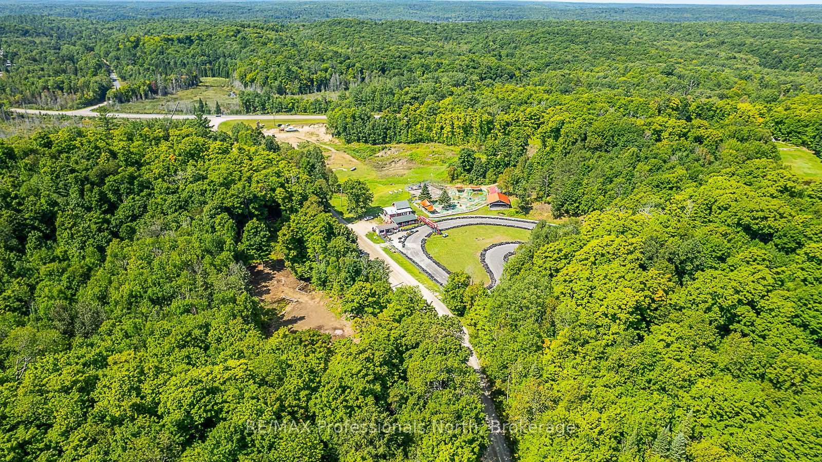Photo 23 of 1063 Ravine Road, Minden Hills, Lutterworth — HOMEH