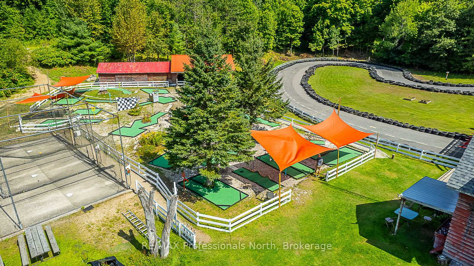 Photo 24 of 1063 Ravine Road, Minden Hills, Lutterworth — HOMEH