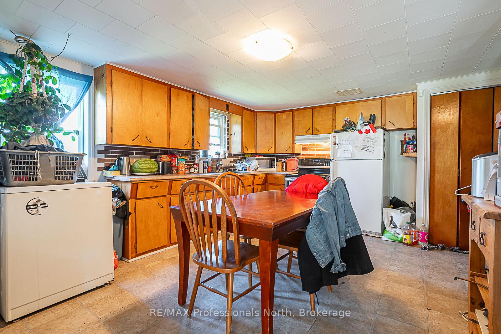 Photo 32 of 1063 Ravine Road, Minden Hills, Lutterworth — HOMEH