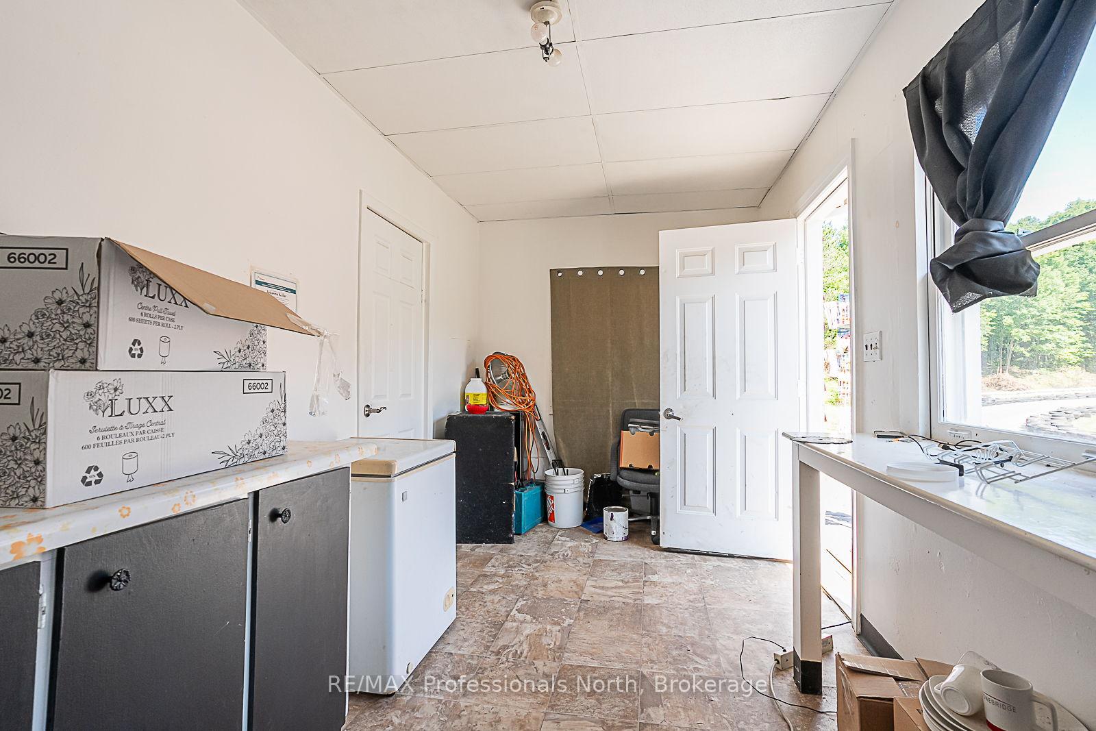 Photo 34 of 1063 Ravine Road, Minden Hills, Lutterworth — HOMEH