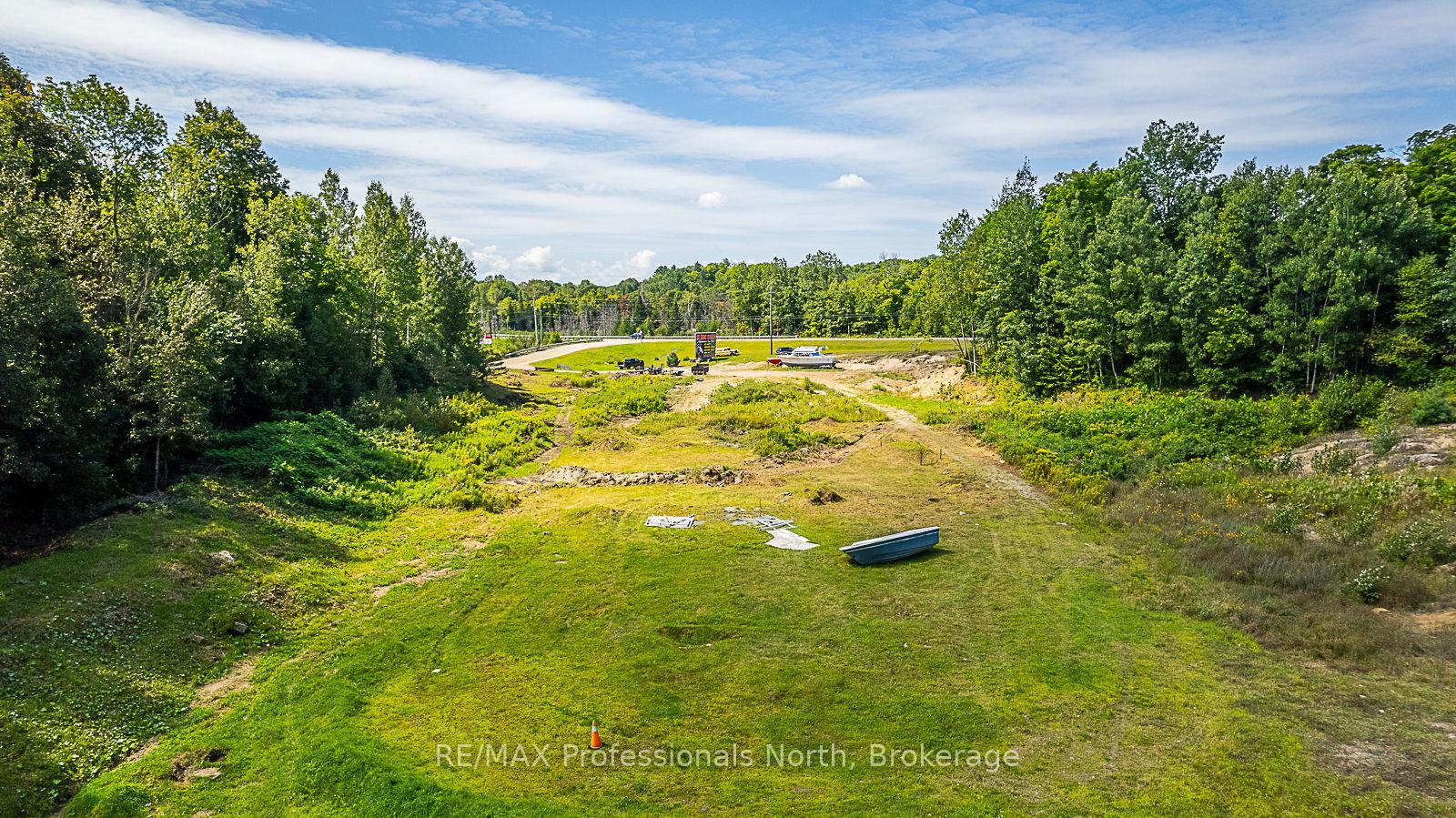 Photo 37 of 1063 Ravine Road, Minden Hills, Lutterworth — HOMEH