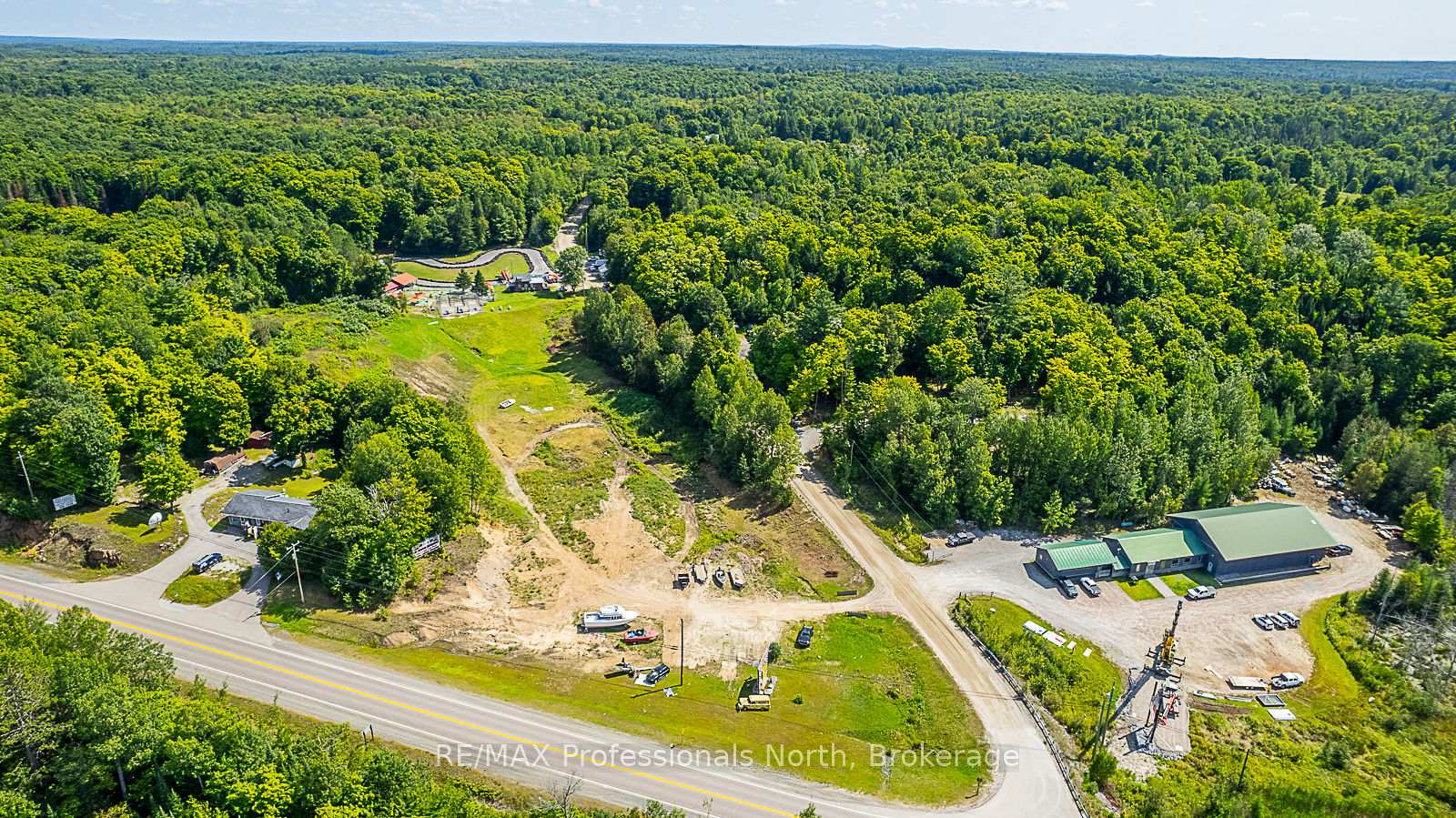 Photo 38 of 1063 Ravine Road, Minden Hills, Lutterworth — HOMEH