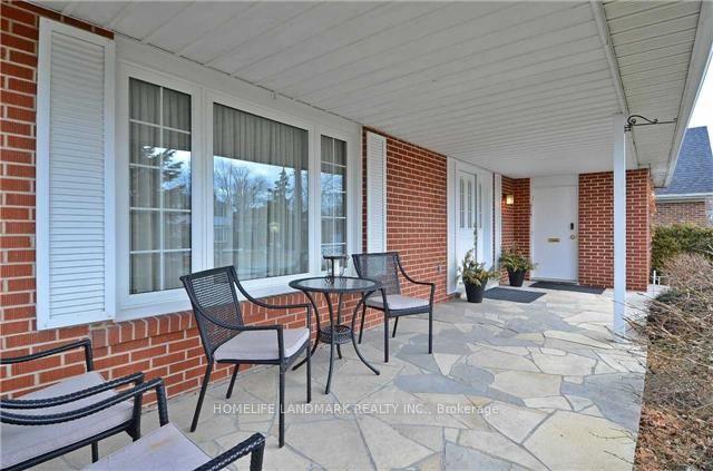 Photo 4 of 34 Wild Cherry Lane, Markham, Royal Orchard — HOMEH